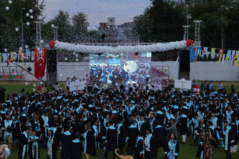 MEZUNİYET SIRALAMASINDA FAKÜLTEMİZDEN 5 ÖĞRENCİMİZ İLK 10’DA
