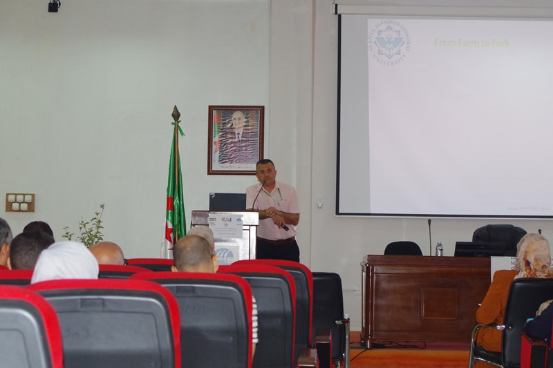 Doç. Dr. Sinan Uzunlu davetli olarak Cezayir'de konferans açılış konuşmasını gerçekleştirdi